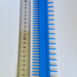 Load image into Gallery viewer, Ruler with marbling comb
